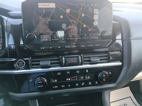 Certified 2024 Nissan Pathfinder SL w/ SL Premium Package image 24