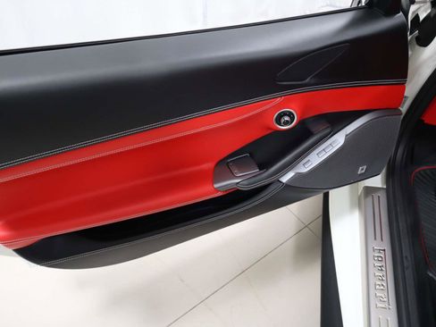 Certified 2020 Ferrari Portofino image 24