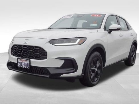 Used 2025 Honda HR-V LX image 8