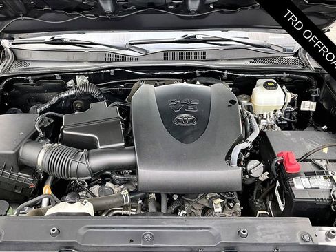 Used 2021 Toyota Tacoma TRD Off-Road image 29