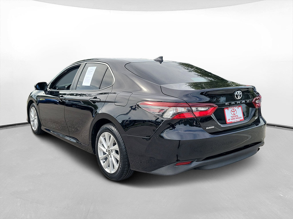 Certified 2022 Toyota Camry LE FWD image 6