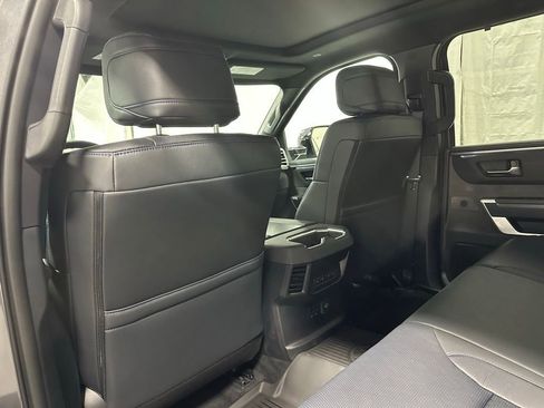 Used 2025 Toyota Tundra Platinum AWD/4WD image 49