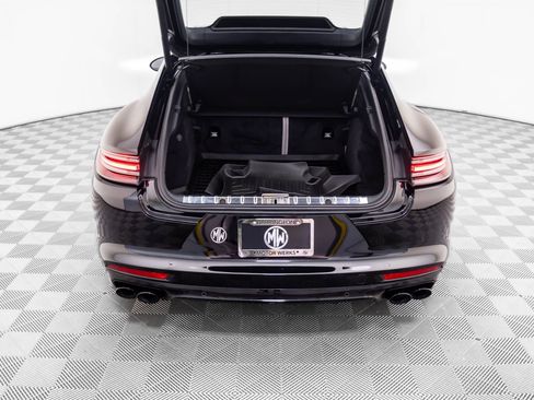 Used 2020 Porsche Panamera GTS image 33