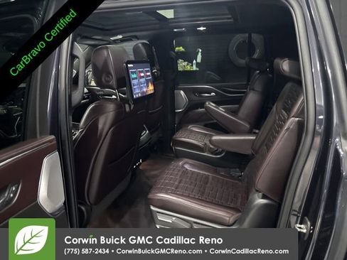 Used 2022 Cadillac Escalade ESV Premium Luxury Platinum AWD/4WD image 27
