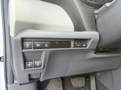 Used 2023 Toyota Sienna Limited AWD/4WD image 13