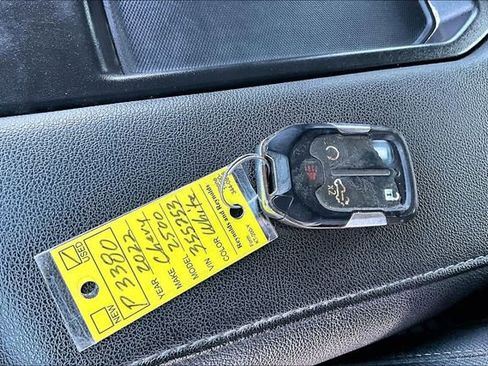 Used 2022 Chevrolet Silverado 2500 LT w/ Convenience Package image 36