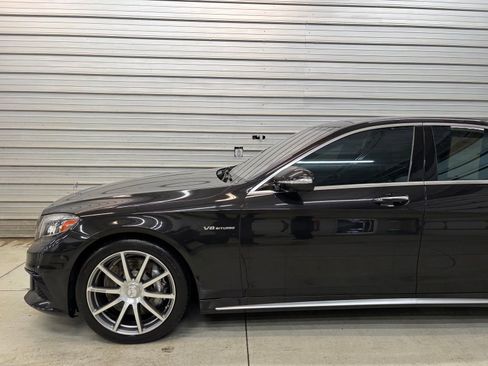 Used 2015 Mercedes-Benz S 63 AMG 4MATIC Sedan image 3