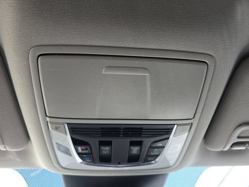 Used 2023 Acura MDX SH-AWD image 19
