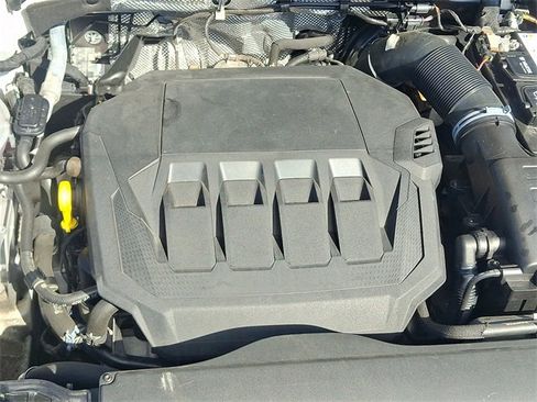 Used 2024 Audi Q3 2.0T Premium image 28