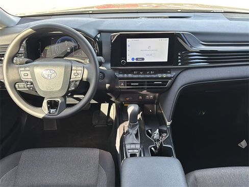 Used 2026 Toyota Camry LE image 14