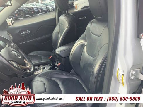 Used 2015 Jeep Cherokee Limited image 6