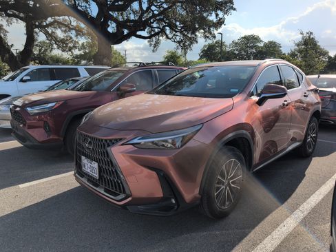 Used 2025 Lexus NX 250 FWD w/ Accessory Package (Z1) image 1