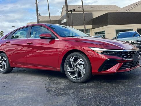 New 2025 Hyundai Elantra Limited image 1