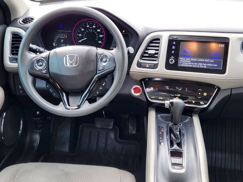 Used 2021 Honda HR-V EX image 31