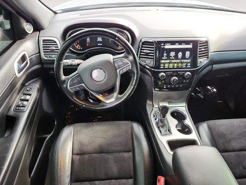 Used 2021 Jeep Grand Cherokee Laredo X AWD/4WD image 10
