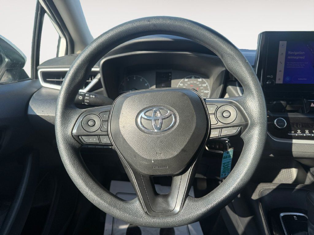Used 2024 Toyota Corolla LE FWD image 12