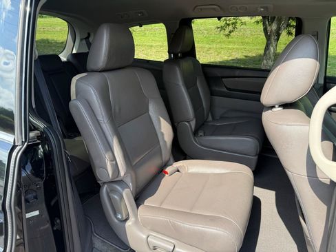 Used 2016 Honda Odyssey Touring image 23
