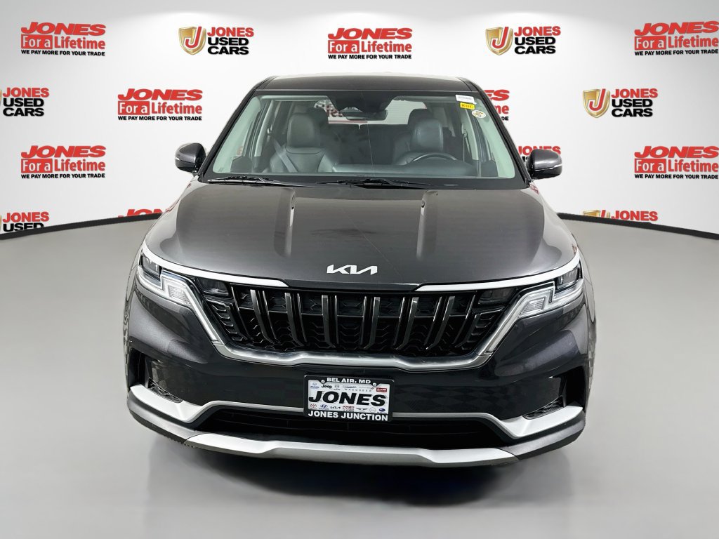 Used 2022 Kia Carnival LX FWD image 12