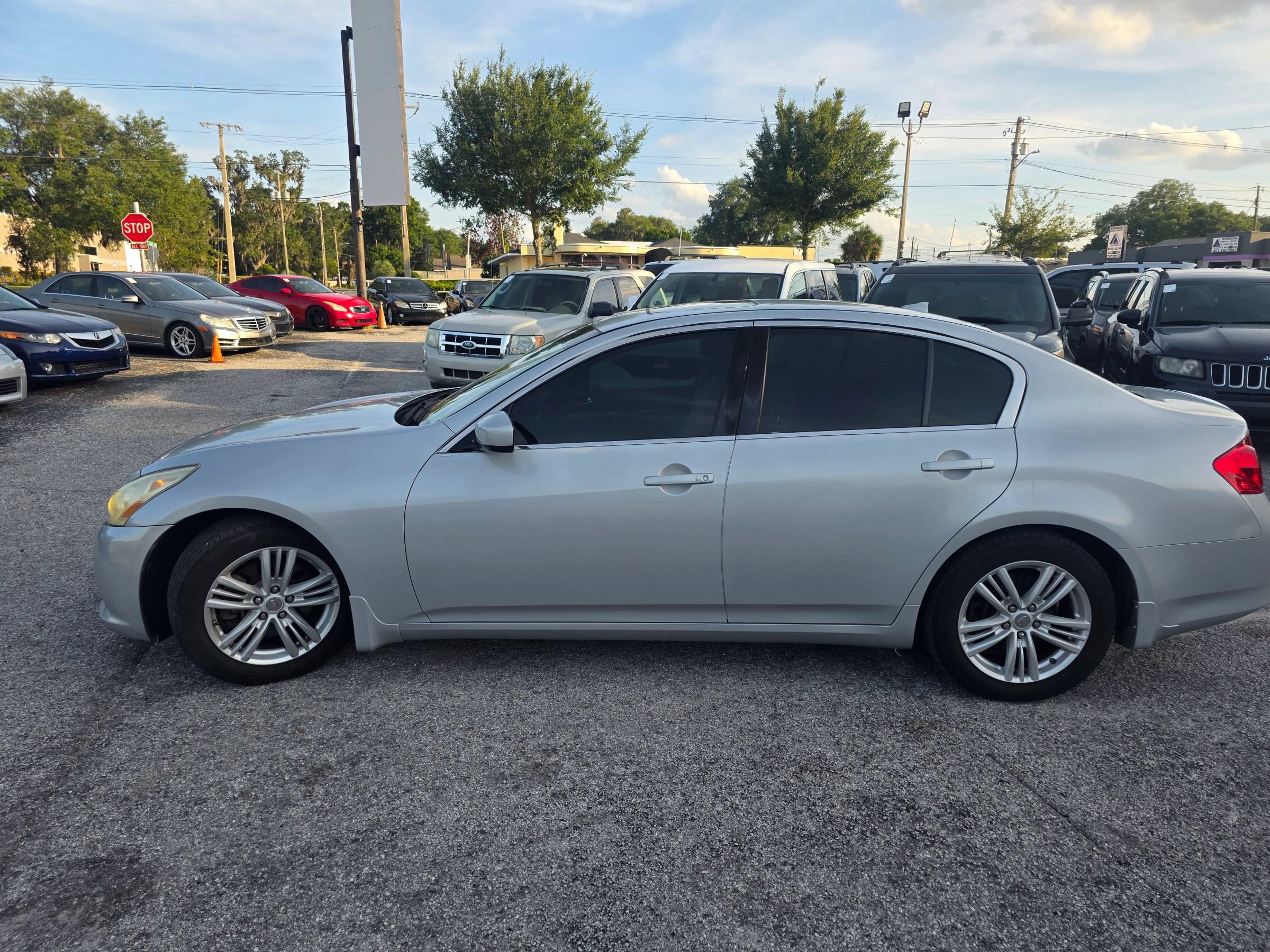 Used 2011 INFINITI G37 Journey w/ Premium Pkg RWD image 4
