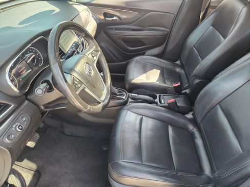 Used 2019 Buick Encore Essence w/ Experience Buick Package FWD image 10