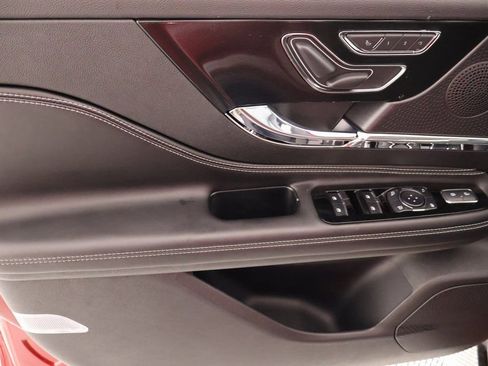 New 2026 Lincoln Corsair Premiere image 15