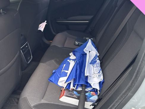 Used 2021 Dodge Charger SXT image 15