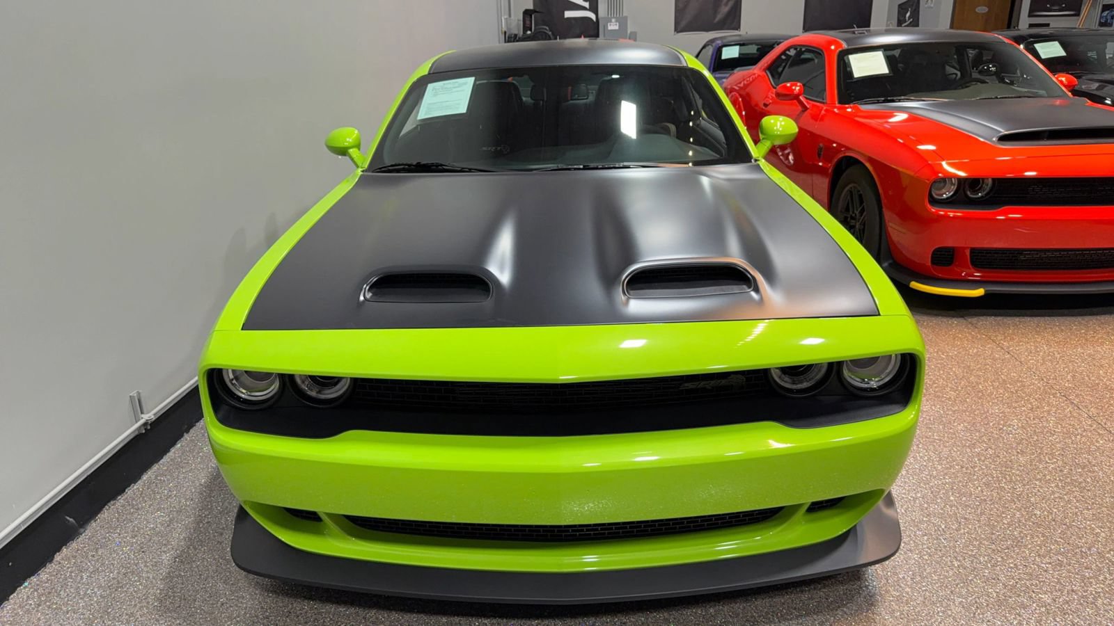 Used 2023 Dodge Challenger SRT Hellcat RWD image 1