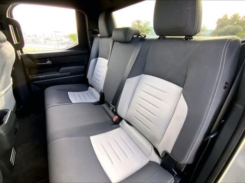 Used 2024 Toyota Tacoma TRD Off-Road image 19