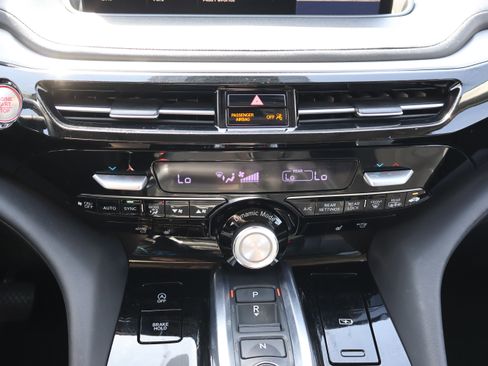 Used 2023 Acura MDX SH-AWD w/ Technology Package image 28