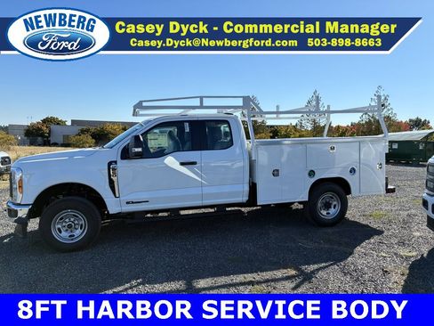 New 2025 Ford F250 XL w/ XL Chrome Package image 6