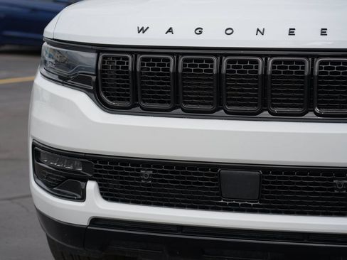 Used 2024 Jeep Wagoneer Series II AWD/4WD image 9
