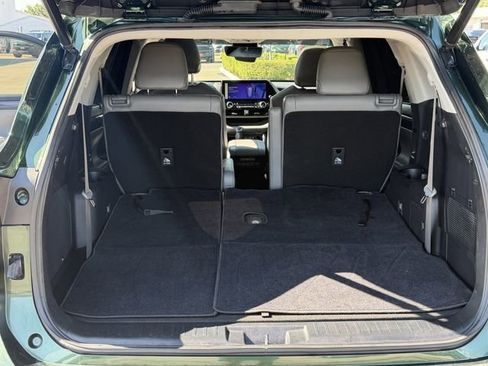 Used 2023 Toyota Highlander Limited FWD image 25
