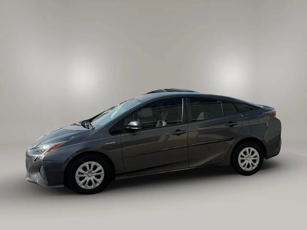 Used 2017 Toyota Prius Two FWD image 5