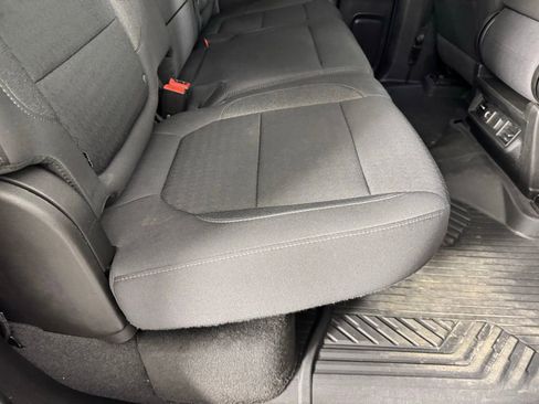 Used 2022 Chevrolet Silverado 1500 RST AWD/4WD image 27