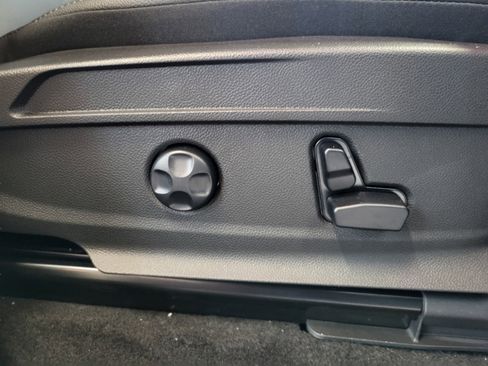 New 2025 Alfa Romeo Stelvio Sprint AWD/4WD image 35