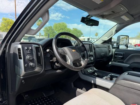Used 2015 Chevrolet Silverado 2500 LT w/ LT Convenience Package AWD/4WD image 20