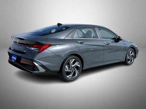 New 2026 Hyundai Elantra Limited image 5