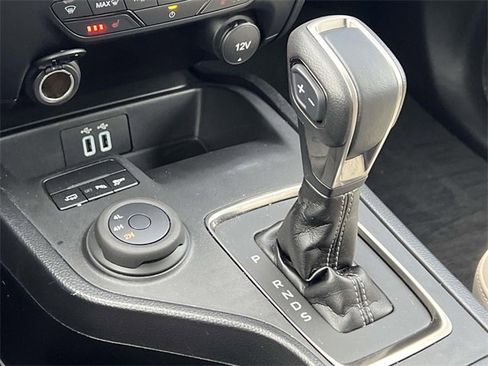 Certified 2022 Ford Ranger Lariat w/ Equipment Group 501A High image 24