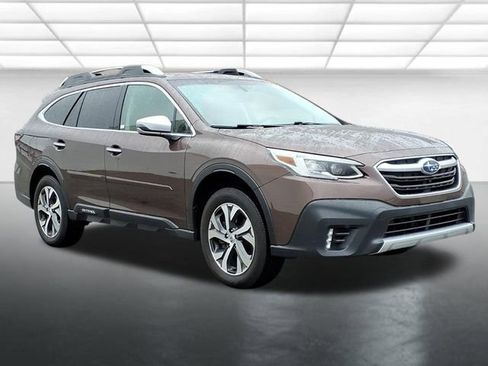Used 2021 Subaru Outback Touring AWD/4WD image 8