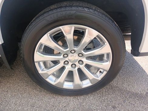 Used 2022 Chevrolet Silverado 1500 High Country w/ High Country Premium Package image 24