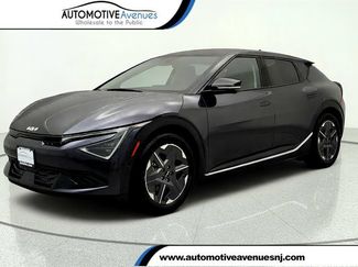 Used 2025 Kia EV6 Light w/ Light LR Technology Package RWD video 1
