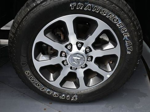 Used 2023 RAM 2500 Limited AWD/4WD image 18