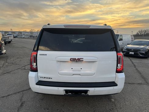 Used 2018 GMC Yukon SLE w/ SLE Value Package image 6