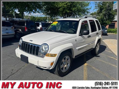 Used 2007 Jeep Liberty Limited AWD/4WD image 8