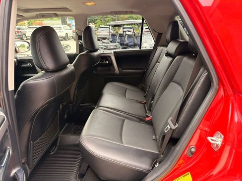 Used 2023 Toyota 4Runner Limited AWD/4WD image 12