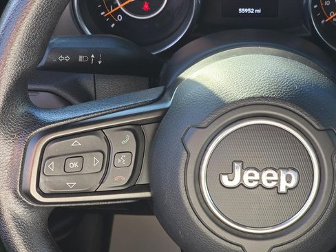 Used 2018 Jeep Wrangler Sport image 14