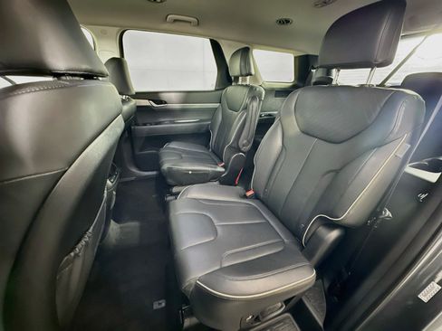 Used 2025 Hyundai Palisade SEL FWD image 28