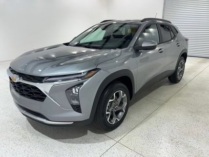 New 2026 Chevrolet Trax LT w/ Driver Confidence Package