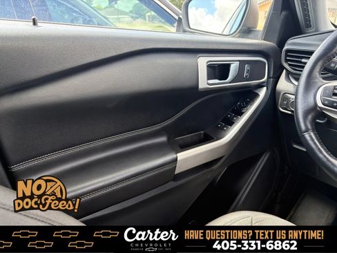Used 2022 Ford Explorer XLT AWD/4WD image 26
