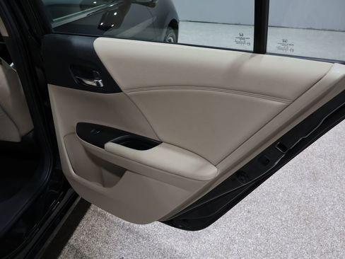 Used 2017 Honda Accord EX image 22
